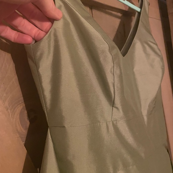 Ann Taylor 100% Silk Sage Green Cocktail Dress Size 4 Bridesmaid Prom - Picture 9 of 9